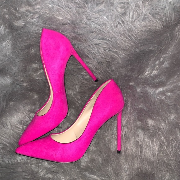 pink pumps - Picture 2 of 2